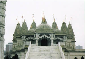 20050425NeasdenTemple.jpg